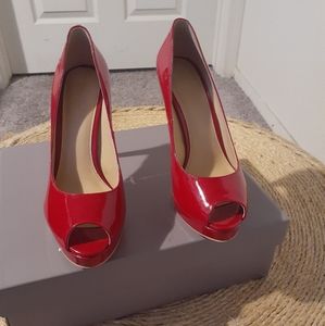 Hot red pumps